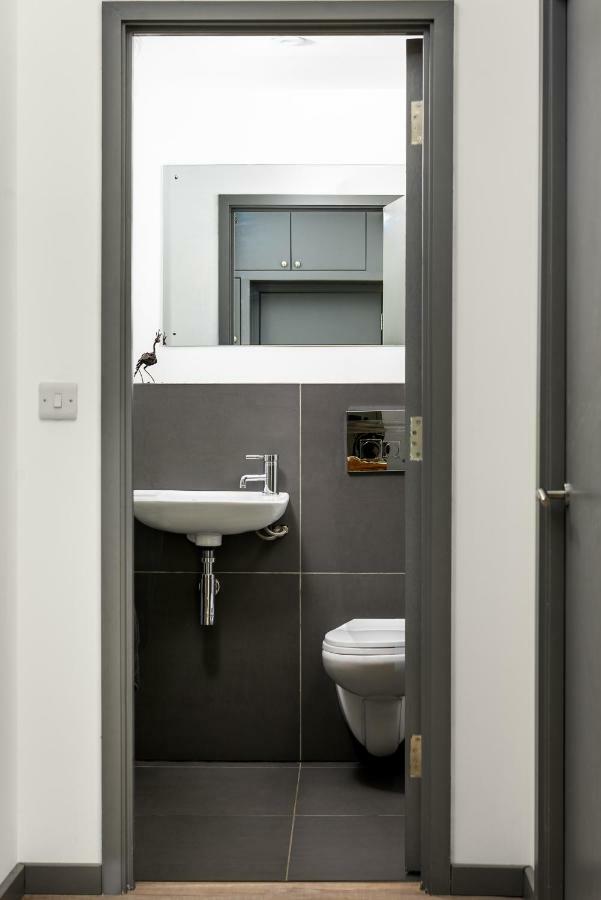 Lancing Beach Apartment. Εξωτερικό φωτογραφία
